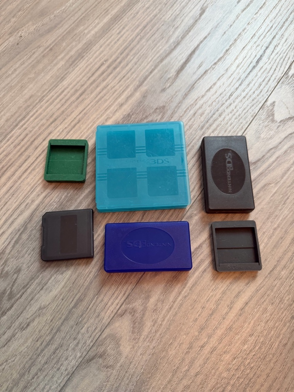 Nintendo DS and 3DS Game Cartridge Case Bundle Blue Black and Green